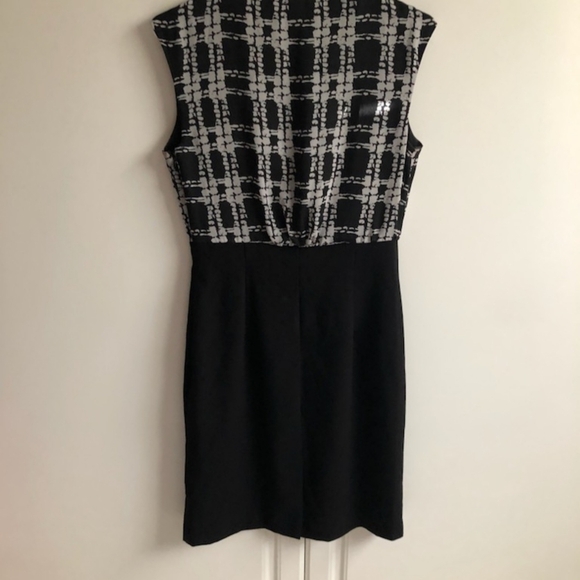 Jacobs summer sleeveless black dress size S. Black bottom, black & white office - Picture 3 of 5